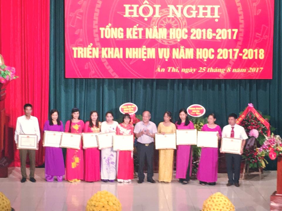   UBND huyện Ân Thi: Tổng kết năm học 2016 – 2017 & triển khai nhiệm vụ năm học 2017 – 2018