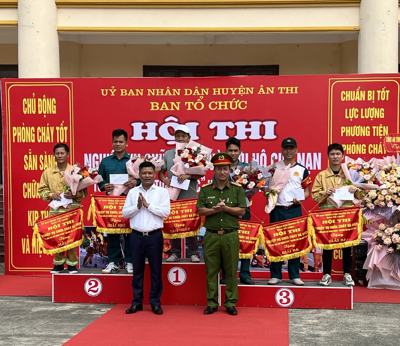   Huyện Ân Thi: Tổ chức Hội thi nghiệp vụ chữa cháy và cứu hộ, cứu nạn, “Tổ liên gia an toàn phòng cháy, chữa cháy” năm 2024