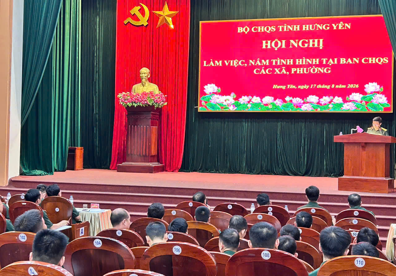 Hội nghị làm việc nắm tình hình tại Ban CHQS các xã