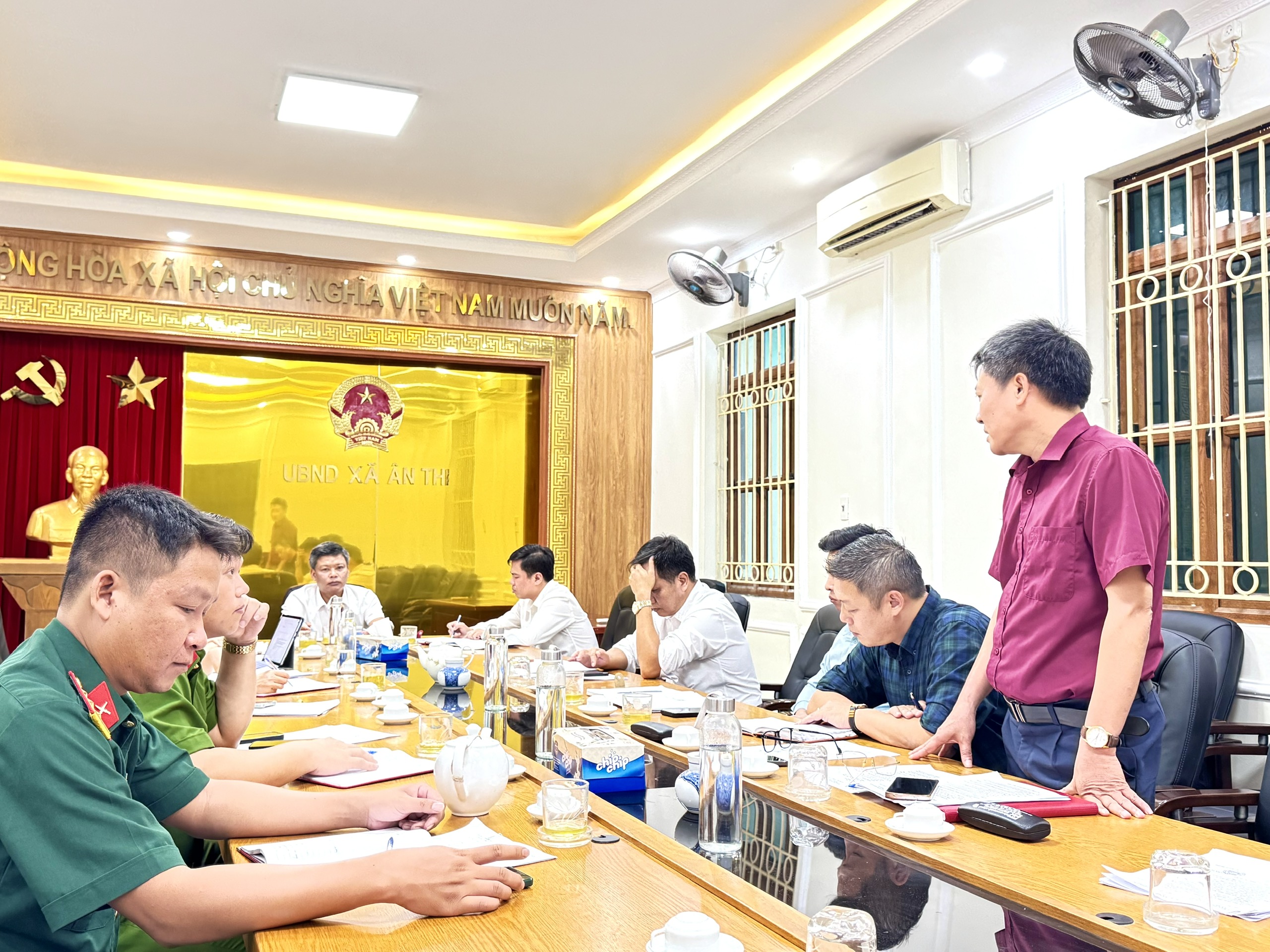 UBND xã Ân Thi tổ chức hội nghị giao ban tuần 3 tháng 9