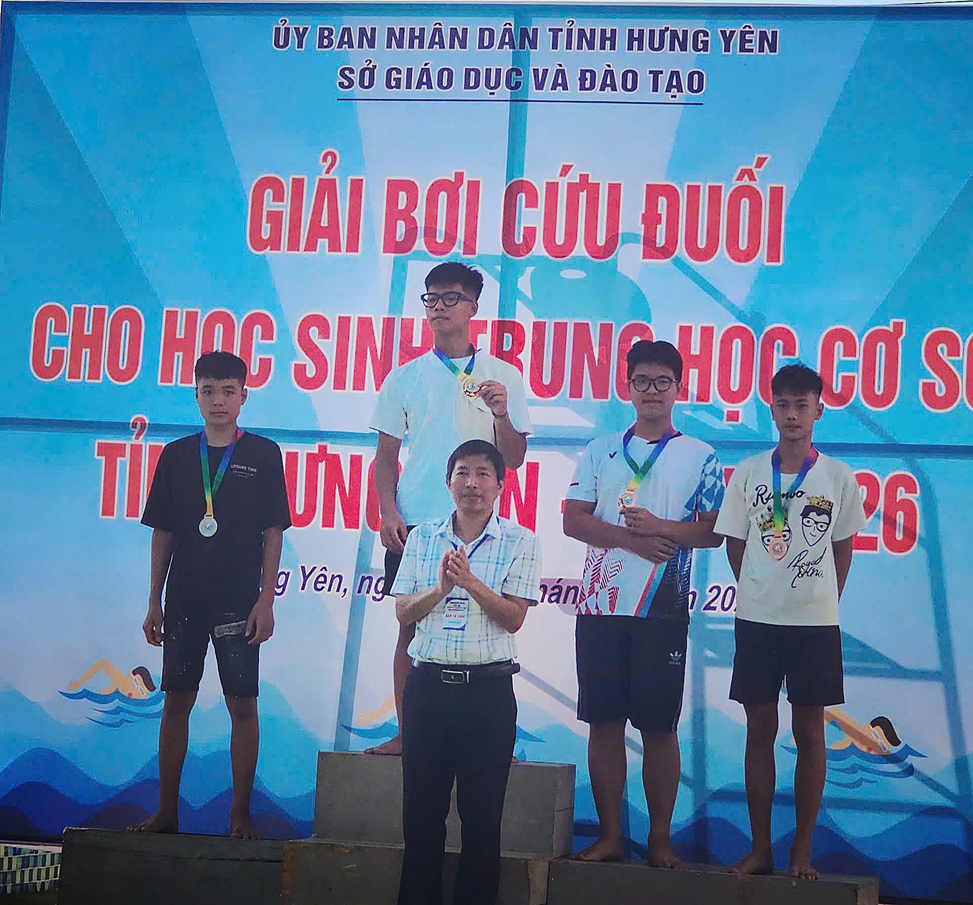 Học sinh Trường THCS xã Ân Thi xuất sắc giành Huy chương Vàng tại Giải bơi cứu đuối dành cho học sinh THCS tỉnh Hưng Yên