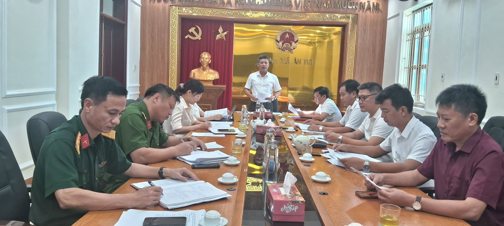 UBND xã Ân Thi tổ chức hội nghị giao ban hàng tuần