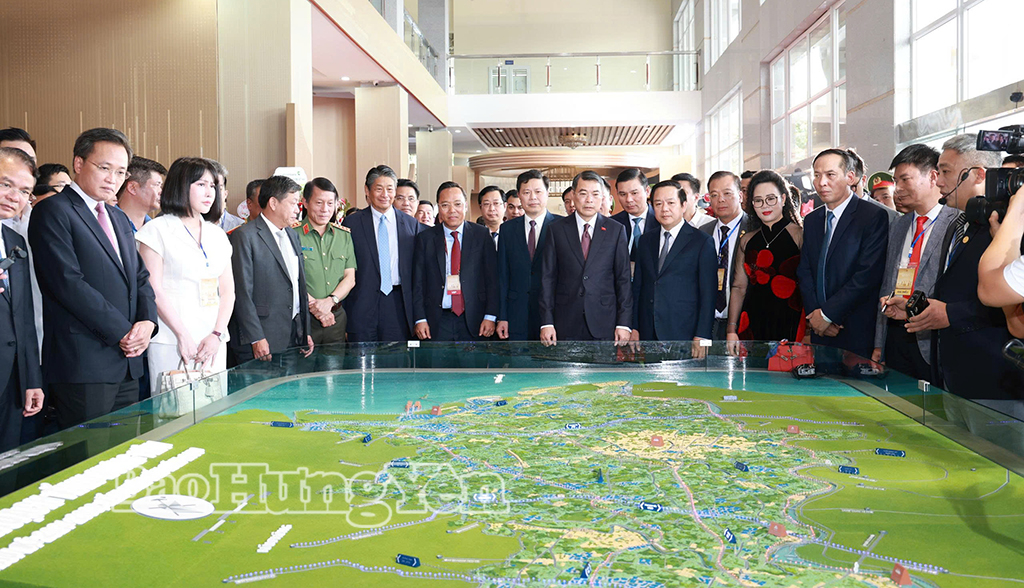 Thủ tướng Chính phủ Lê Minh Hưng dự hội nghị công bố Quy hoạch tỉnh Hưng Yên thời kỳ 2021 - 2030, tầm nhìn đến năm 2050