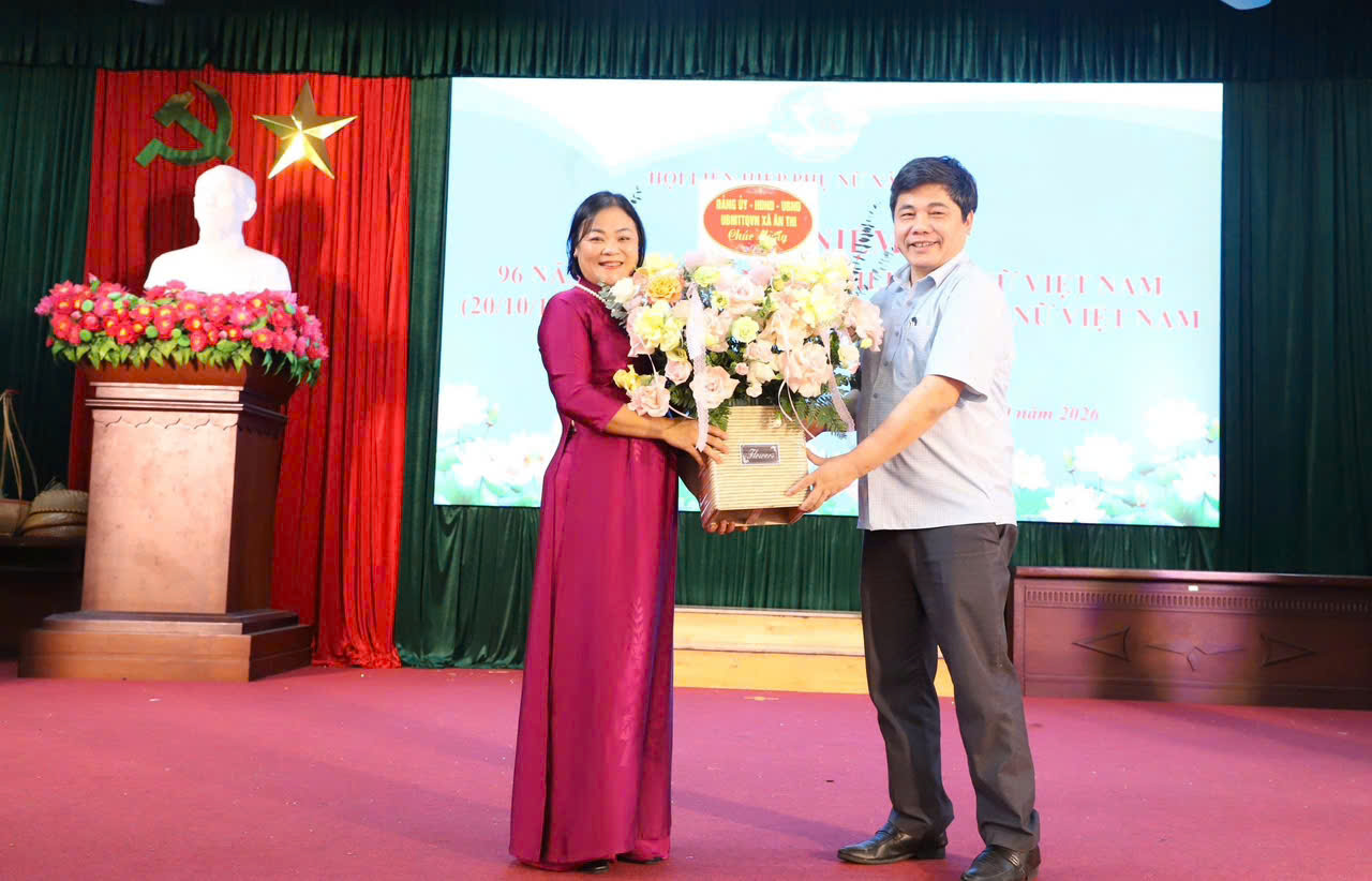 HỘI LHPN XÃ ÂN THI TỔ CHỨC KỶ NIỆM 96 NĂM NGÀY THÀNH LẬP HỘI